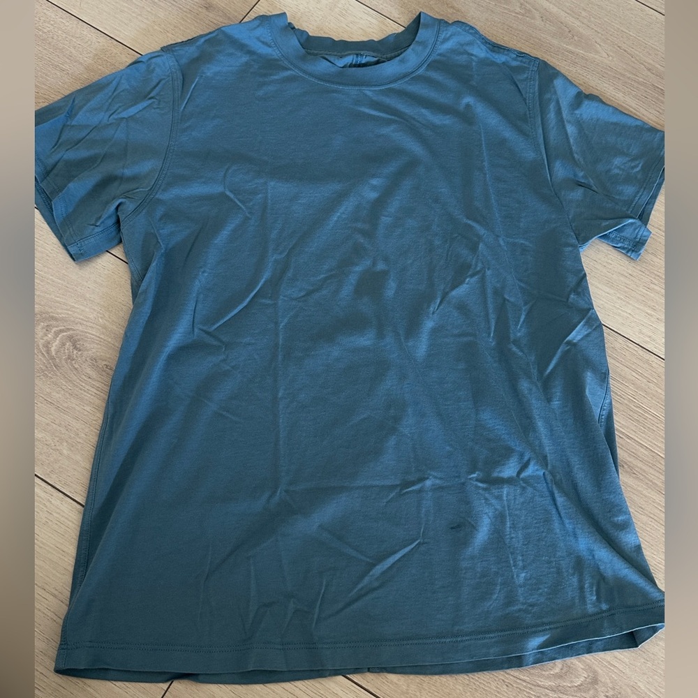 Lululemon All Yours T-Shirt size 2